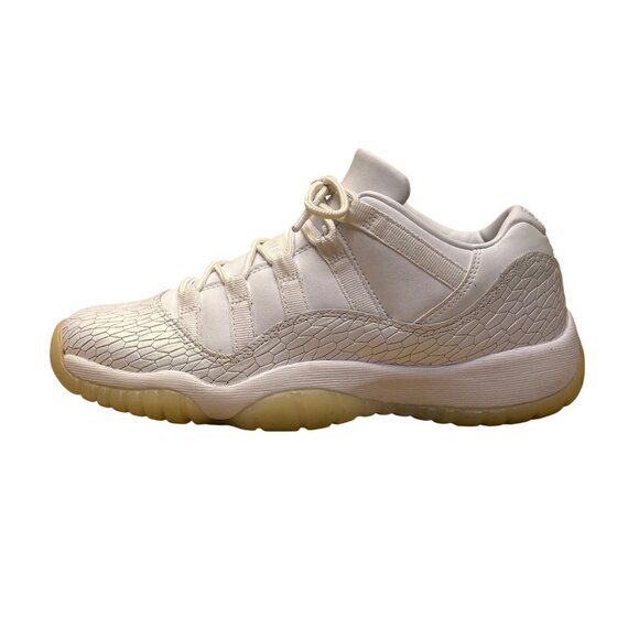 Air Jordan Youth Frost White Triple XI Retro Low Premium GS Sneakers Size 6.5Y - Picture 4 of 9